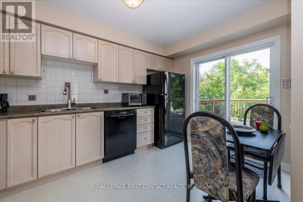 28 Pass Court, Barrie, Ontario  L4N 5R9 - Photo 15 - S13738100