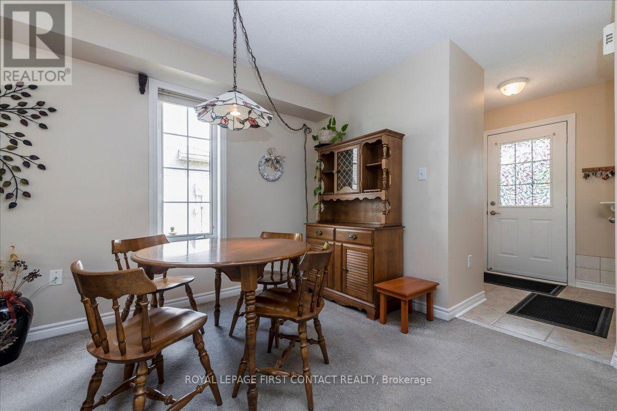 28 Pass Court, Barrie, Ontario  L4N 5R9 - Photo 6 - S13738100