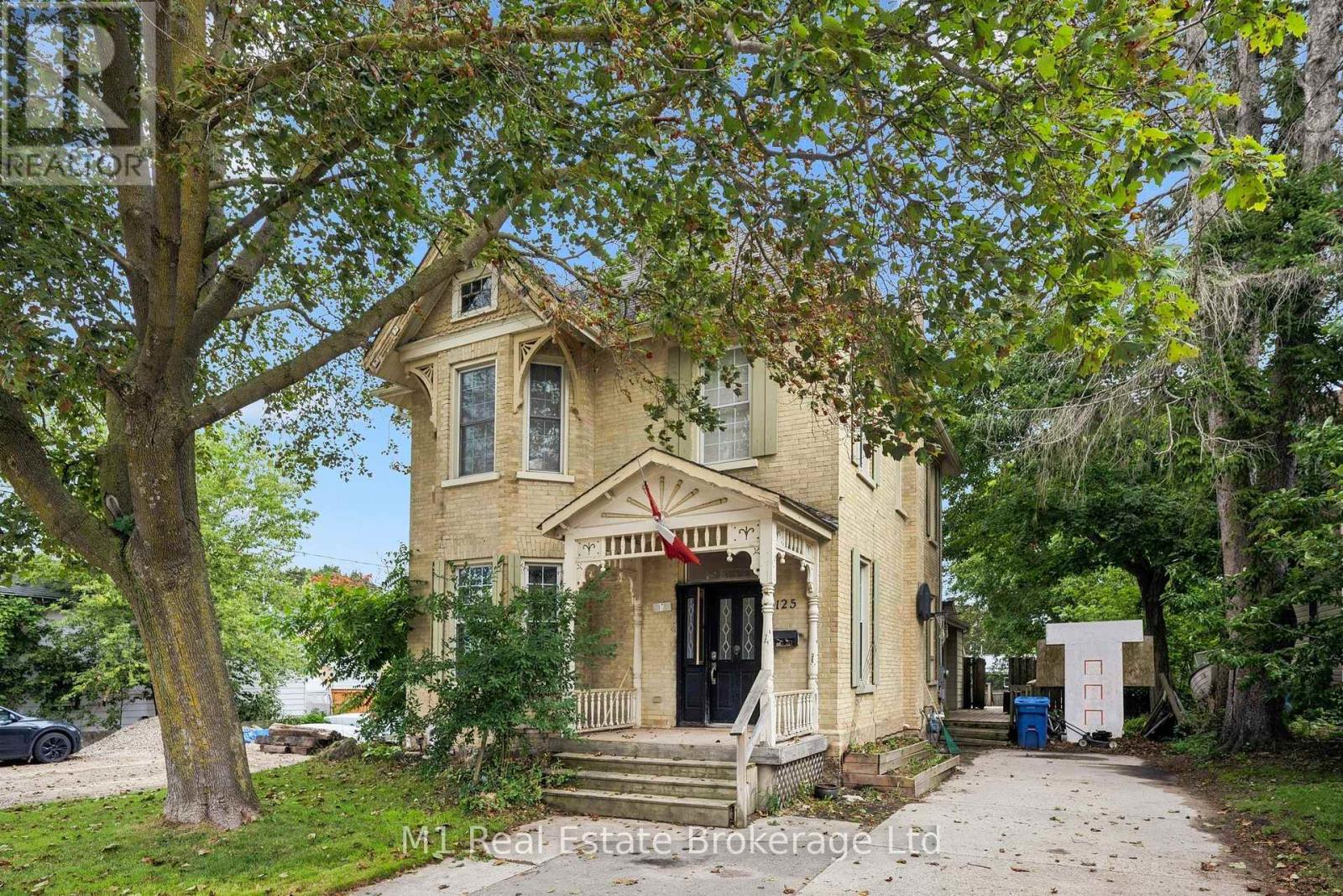 125 Elora Street S, Minto, Ontario  N0G 1Z0 - Photo 2 - X13738068