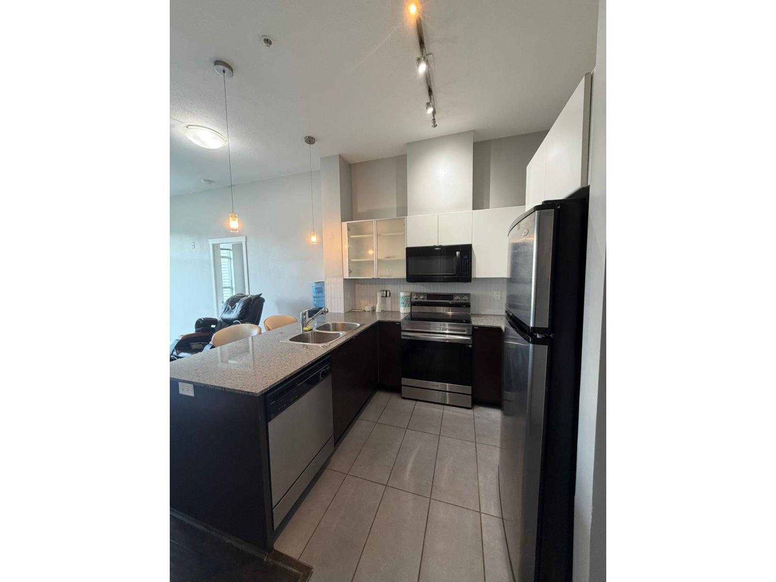531 13733 107a Avenue, Surrey, British Columbia  V3T 0B7 - Photo 9 - R3157680