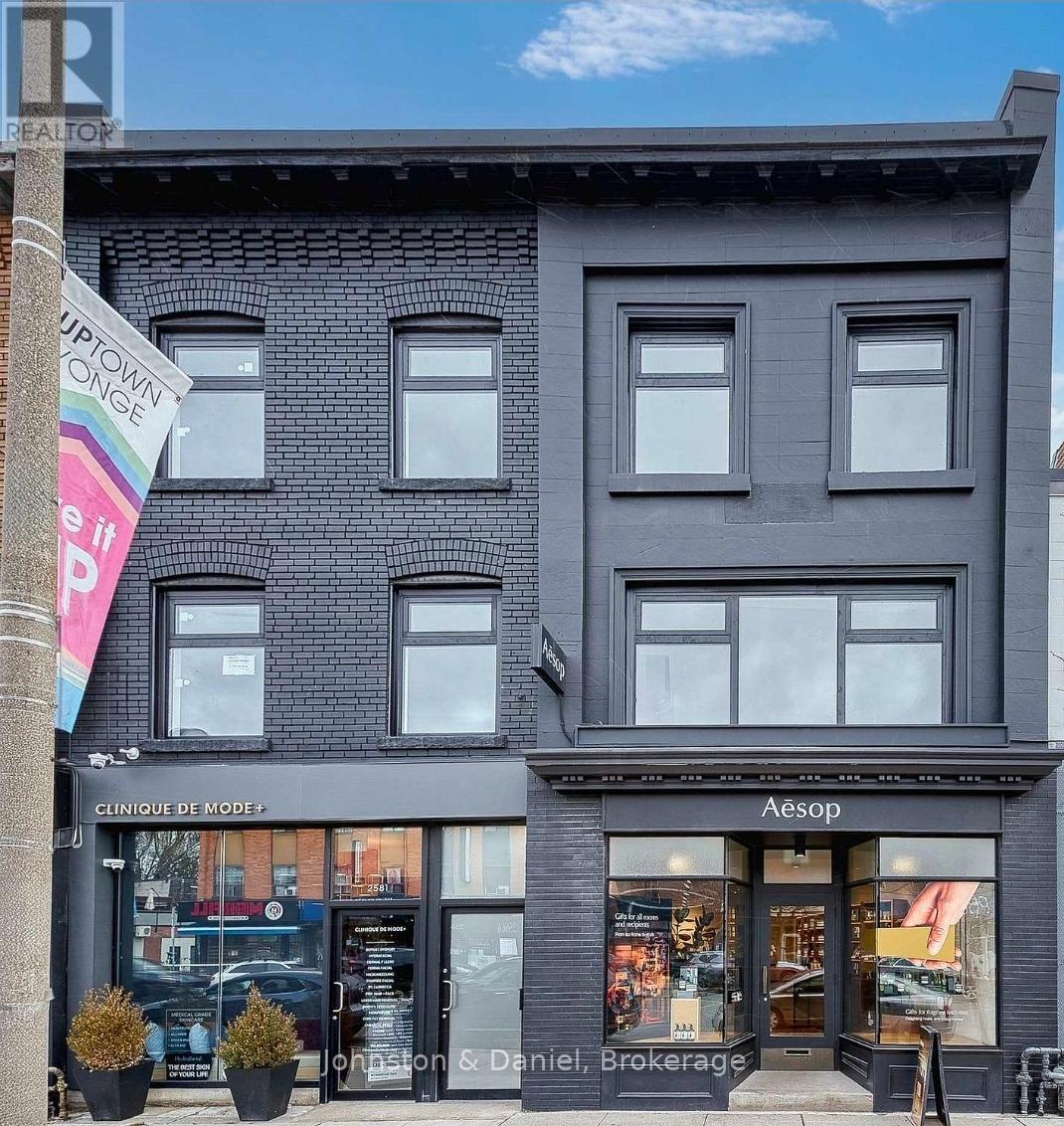 RETAIL - 2579 YONGE STREET, Toronto, Ontario