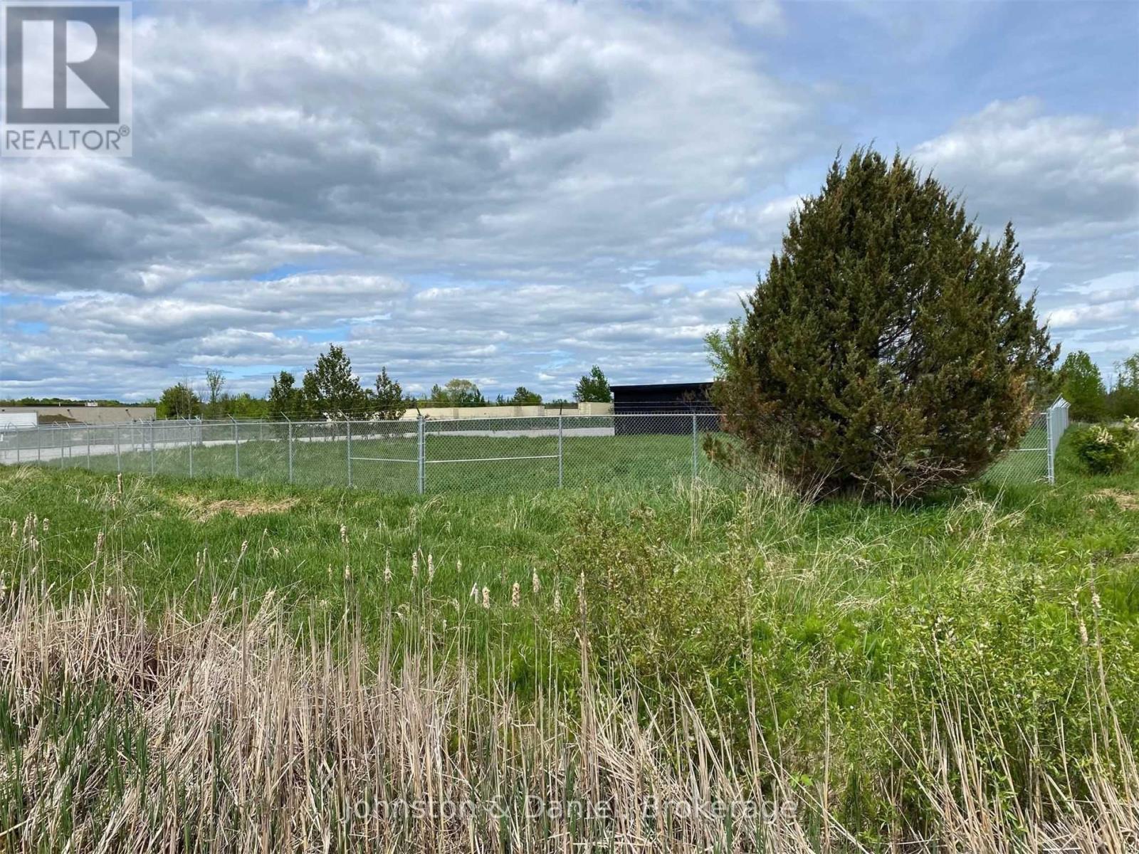 15 Forest Plain Road, Oro-Medonte, Ontario  L3V 0R4 - Photo 7 - S13689324