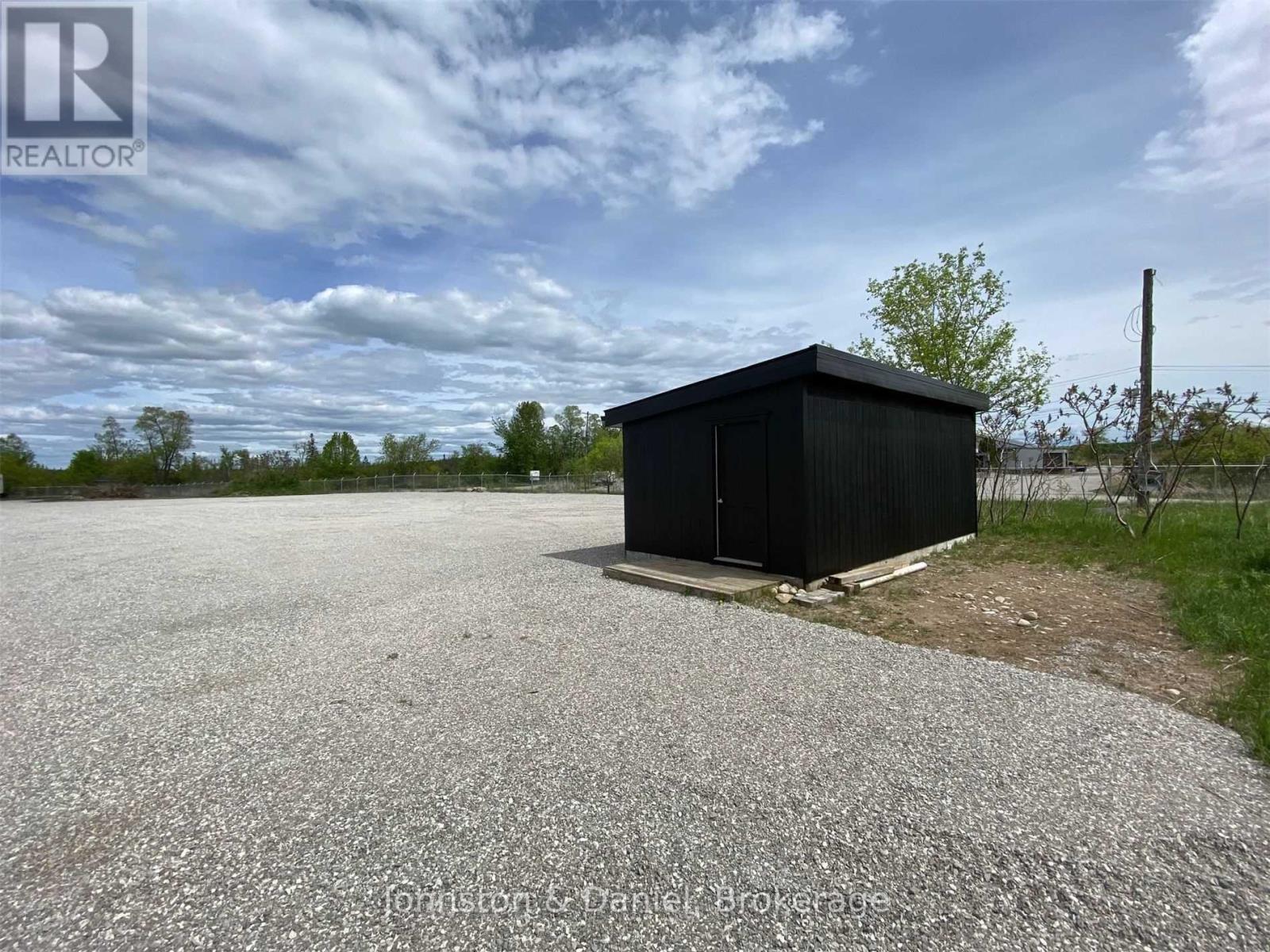 15 Forest Plain Road, Oro-Medonte, Ontario  L3V 0R4 - Photo 3 - S13689324
