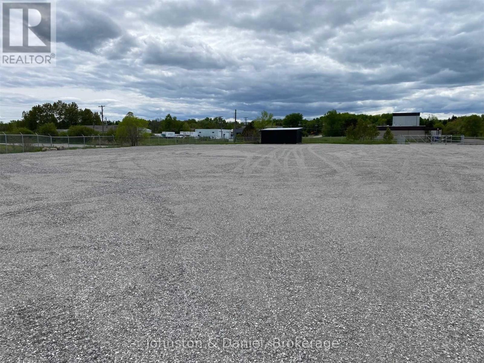 15 Forest Plain Road, Oro-Medonte, Ontario  L3V 0R4 - Photo 5 - S13689324