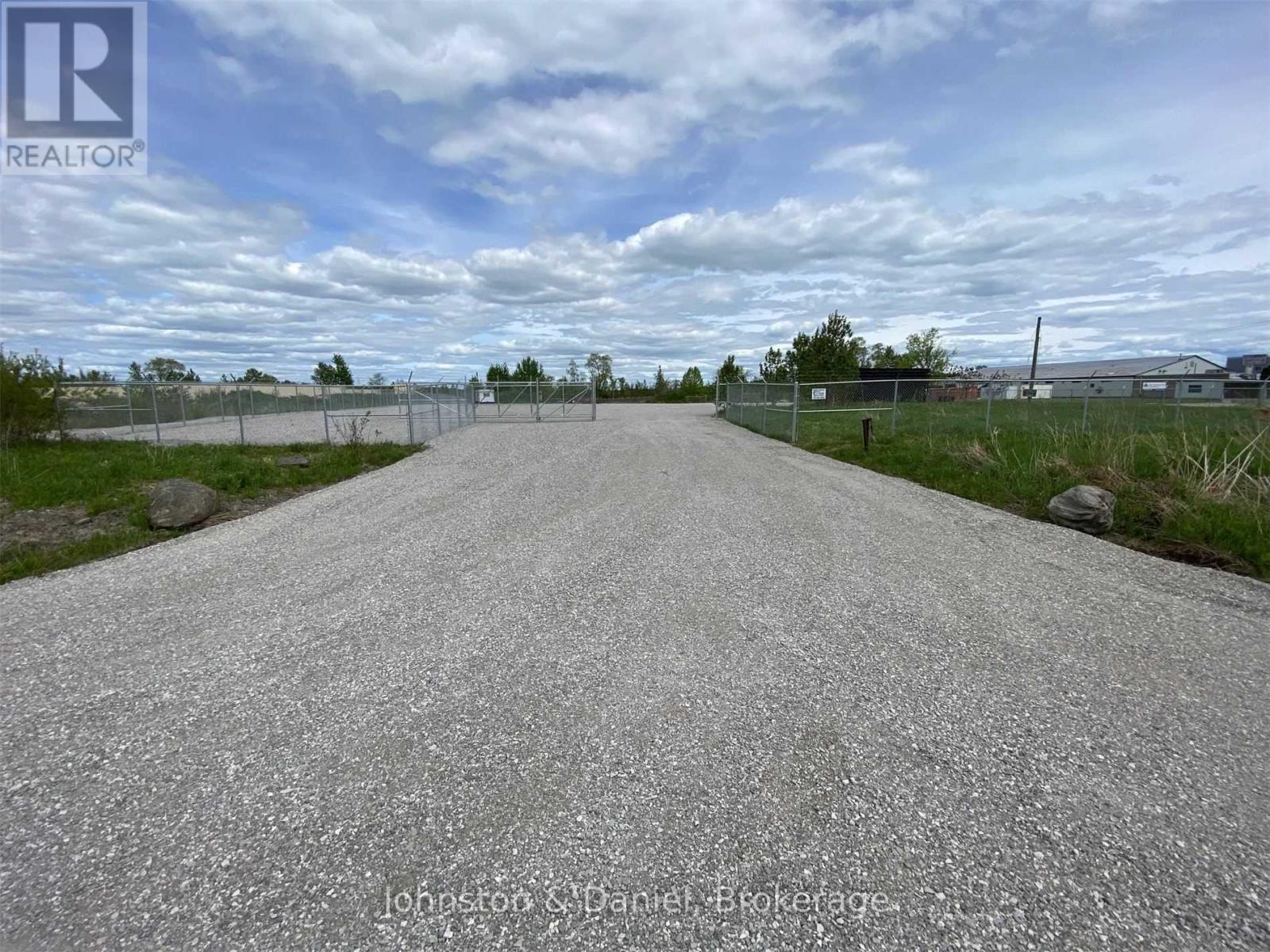 15 Forest Plain Road, Oro-Medonte, Ontario  L3V 0R4 - Photo 9 - S13689324