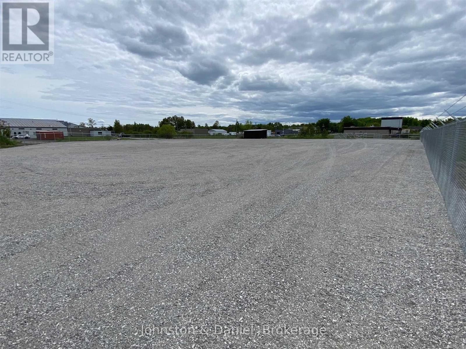 15 Forest Plain Road, Oro-Medonte, Ontario  L3V 0R4 - Photo 10 - S13689324