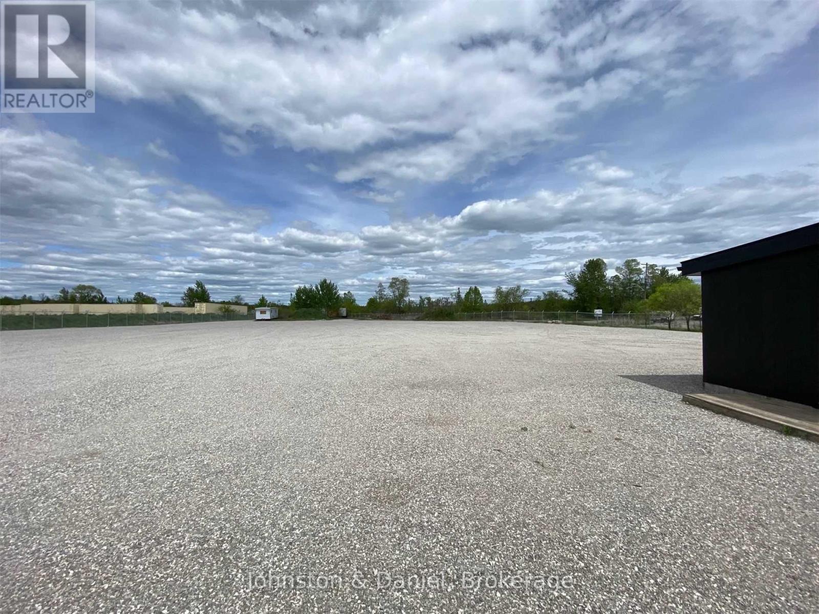 15 Forest Plain Road, Oro-Medonte, Ontario  L3V 0R4 - Photo 8 - S13689324