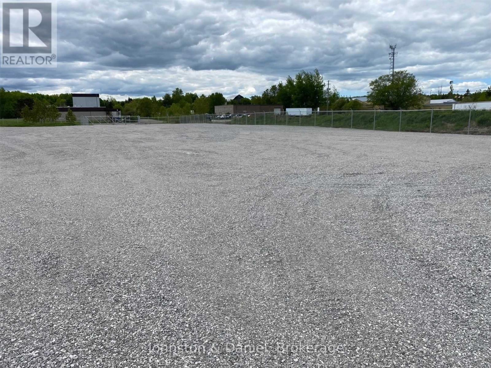 15 Forest Plain Road, Oro-Medonte, Ontario  L3V 0R4 - Photo 6 - S13689324