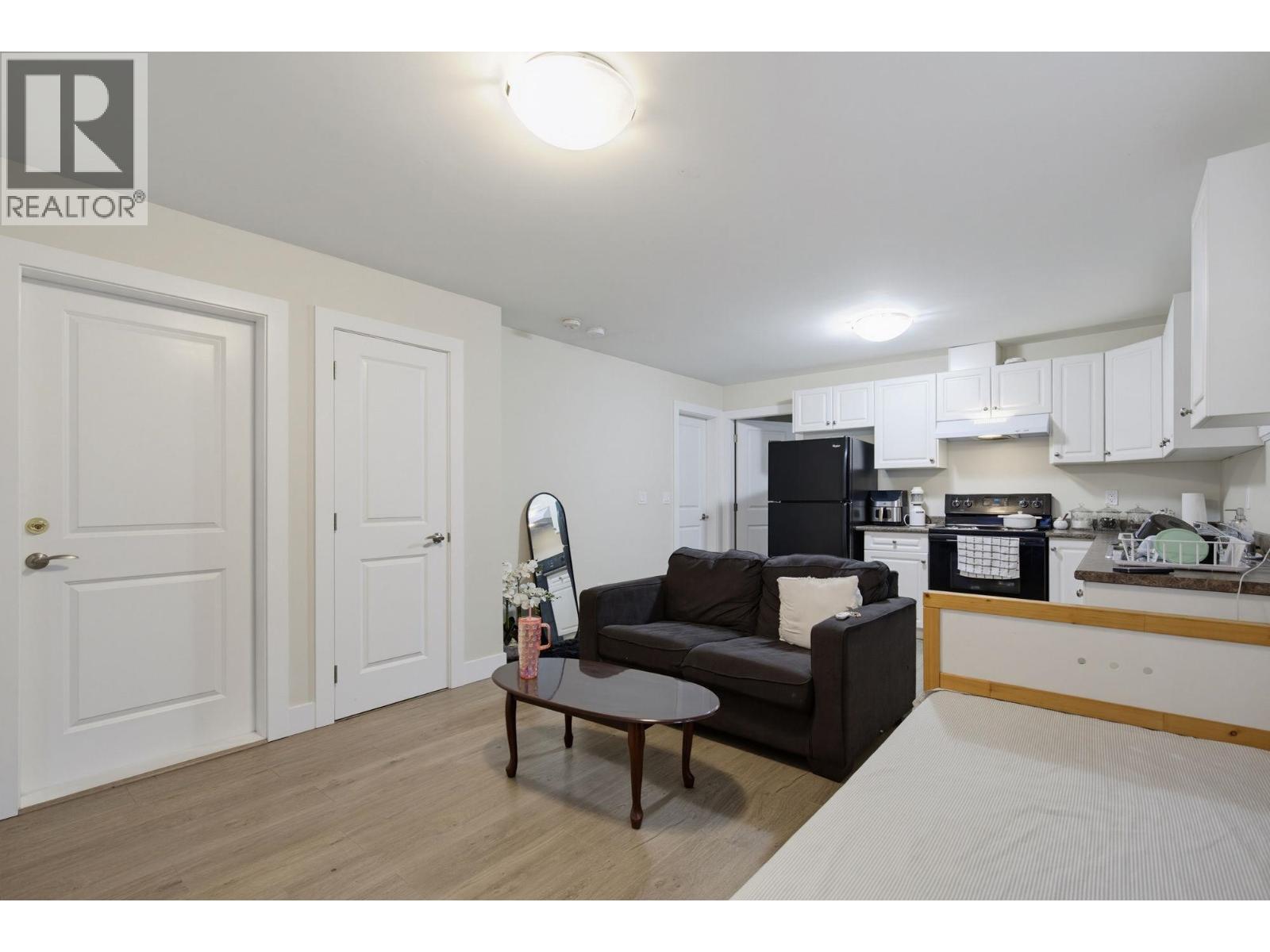 7888 Coquitlam Street, Burnaby, British Columbia  V3N 0E5 - Photo 32 - R3160923