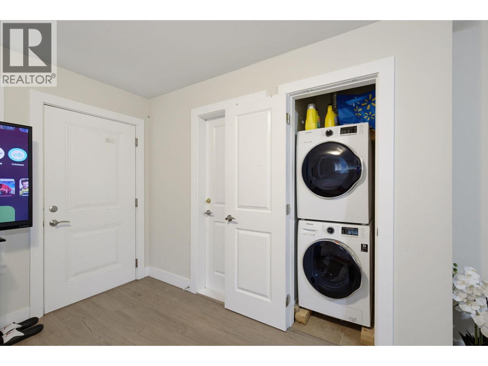 7888 Coquitlam Street, Burnaby, British Columbia  V3N 0E5 - Photo 34 - R3160923