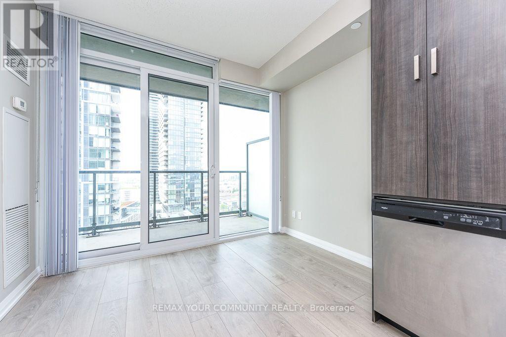 1810 - 7895 Jane Street, Vaughan, Ontario  L4K 0K2 - Photo 13 - N13725820