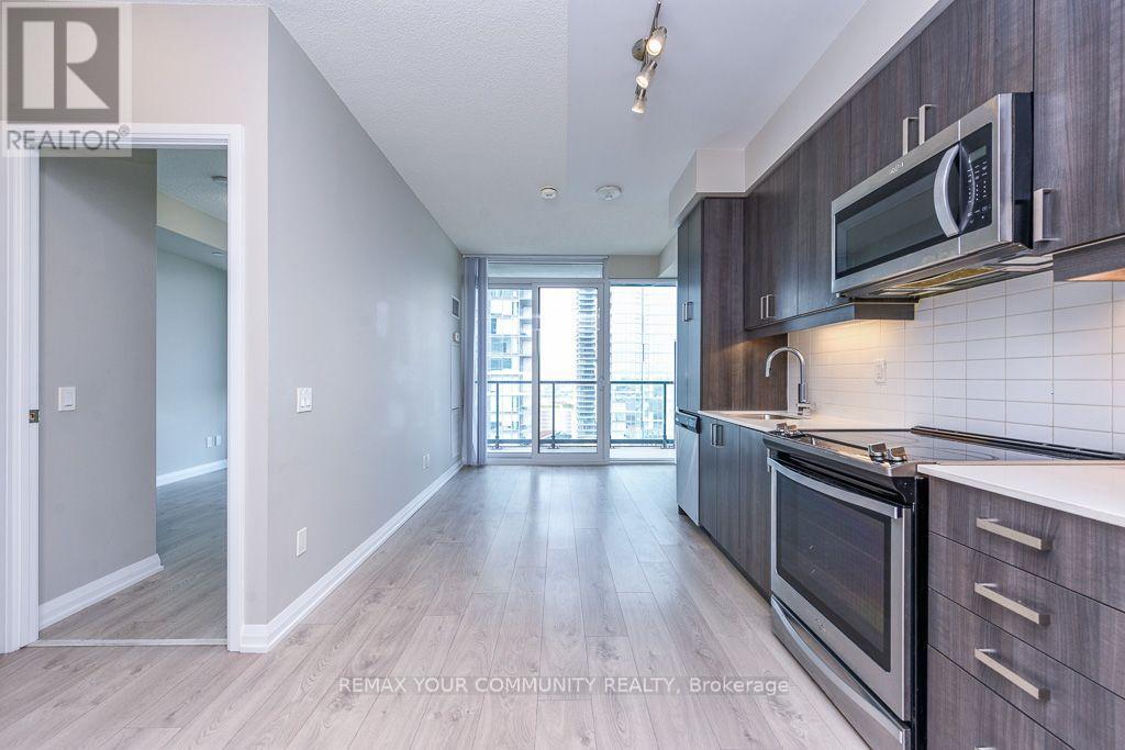 1810 - 7895 Jane Street, Vaughan, Ontario  L4K 0K2 - Photo 6 - N13725820