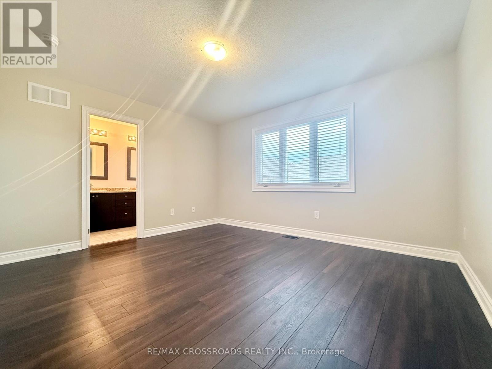 347 Luck Court, Newmarket, Ontario  L3X 0J5 - Photo 14 - N13734264