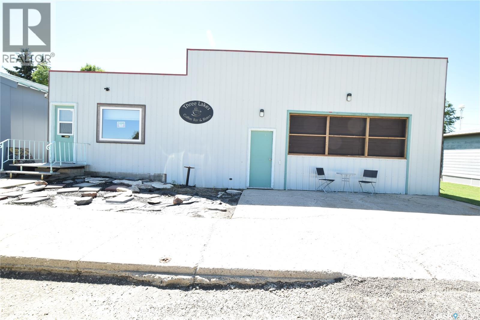 111 Railway Avenue N, Middle Lake, Saskatchewan S0K 2X0 - Photo 2 - SK047346