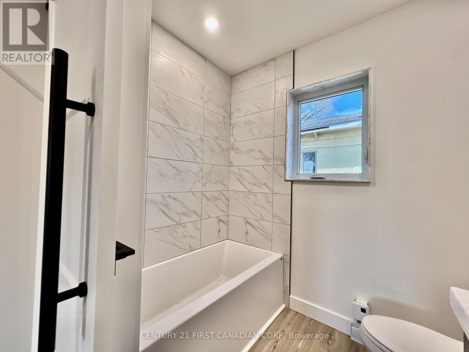 2 - 166 Central Avenue, London East, Ontario  N6A 1M7 - Photo 10 - X13738268