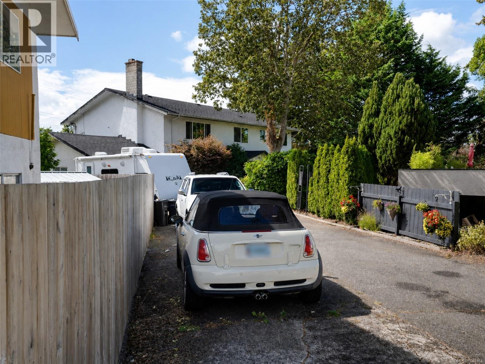 904 Rankin Rd, Esquimalt, British Columbia  V9A 6V6 - Photo 6 - 1048164