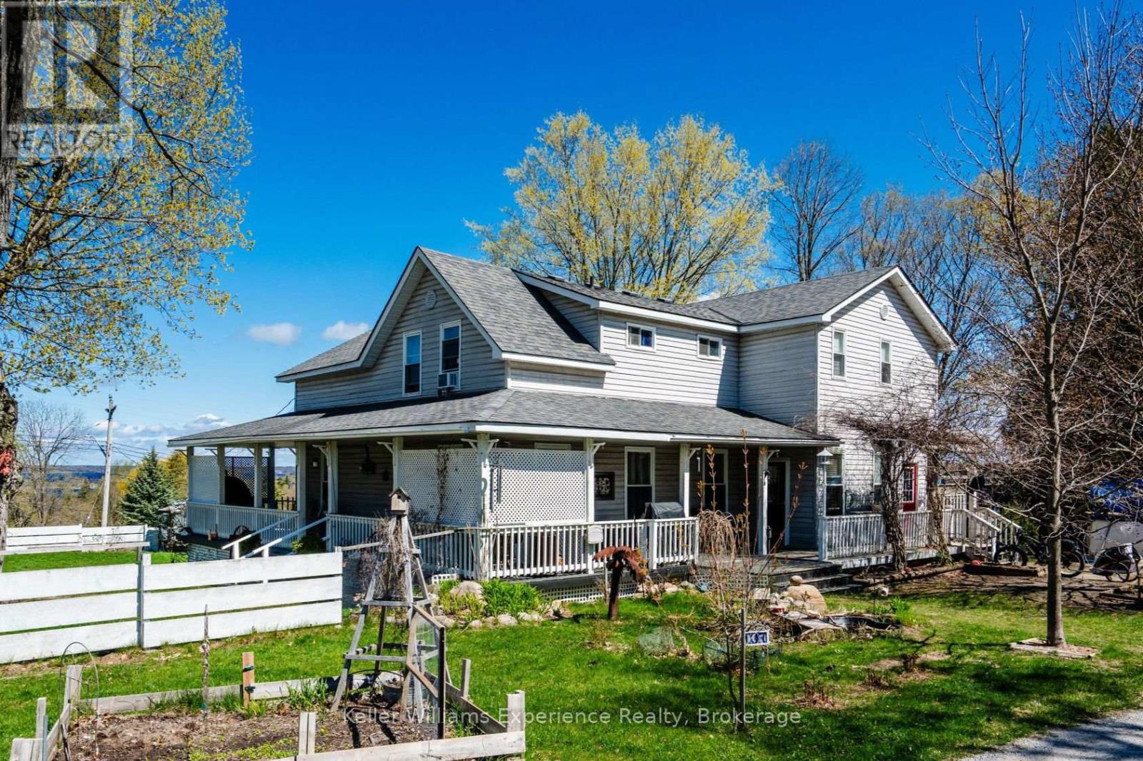 107 PINE STREET, Tay, Ontario