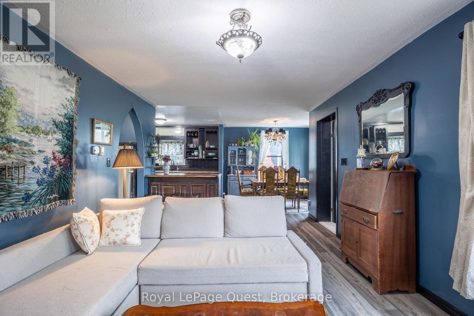 22 Creighton Street S, Orillia, Ontario  L3V 1A8 - Photo 11 - S13735156