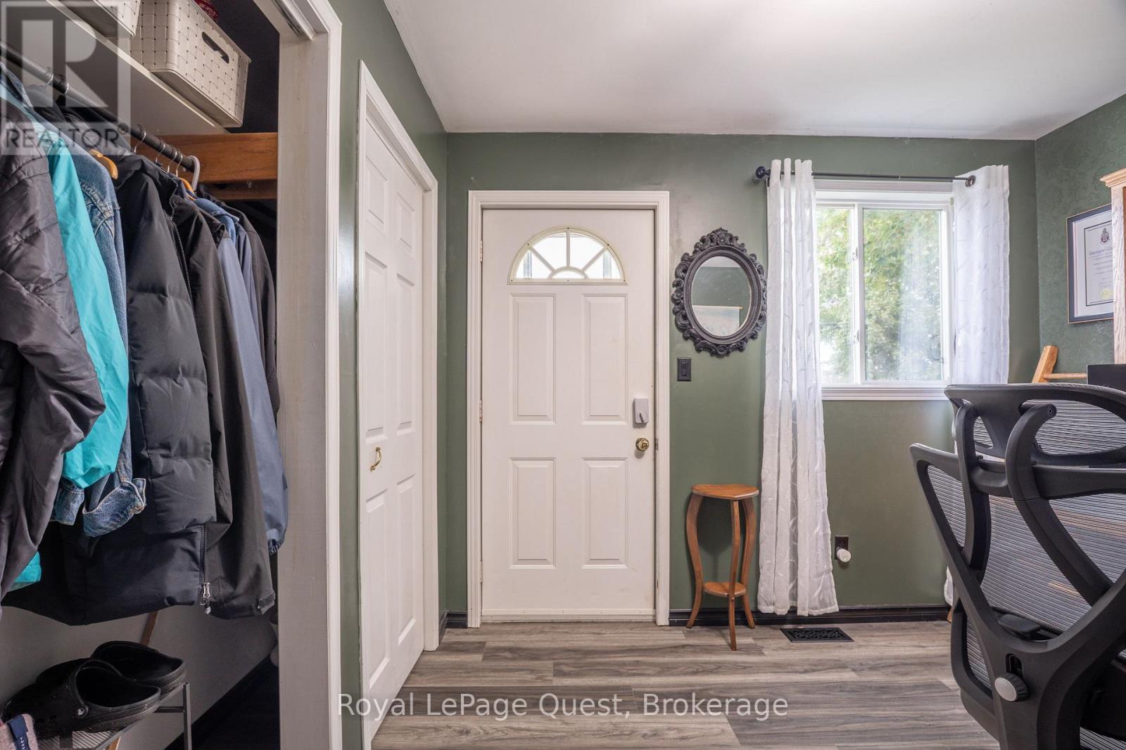 22 Creighton Street S, Orillia, Ontario  L3V 1A8 - Photo 7 - S13735156