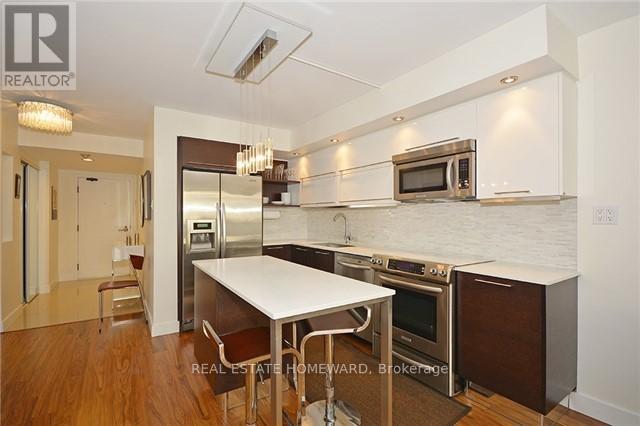 1912 - 15 Maitland Place, Toronto, Ontario  M4Y 2X3 - Photo 3 - C13738228