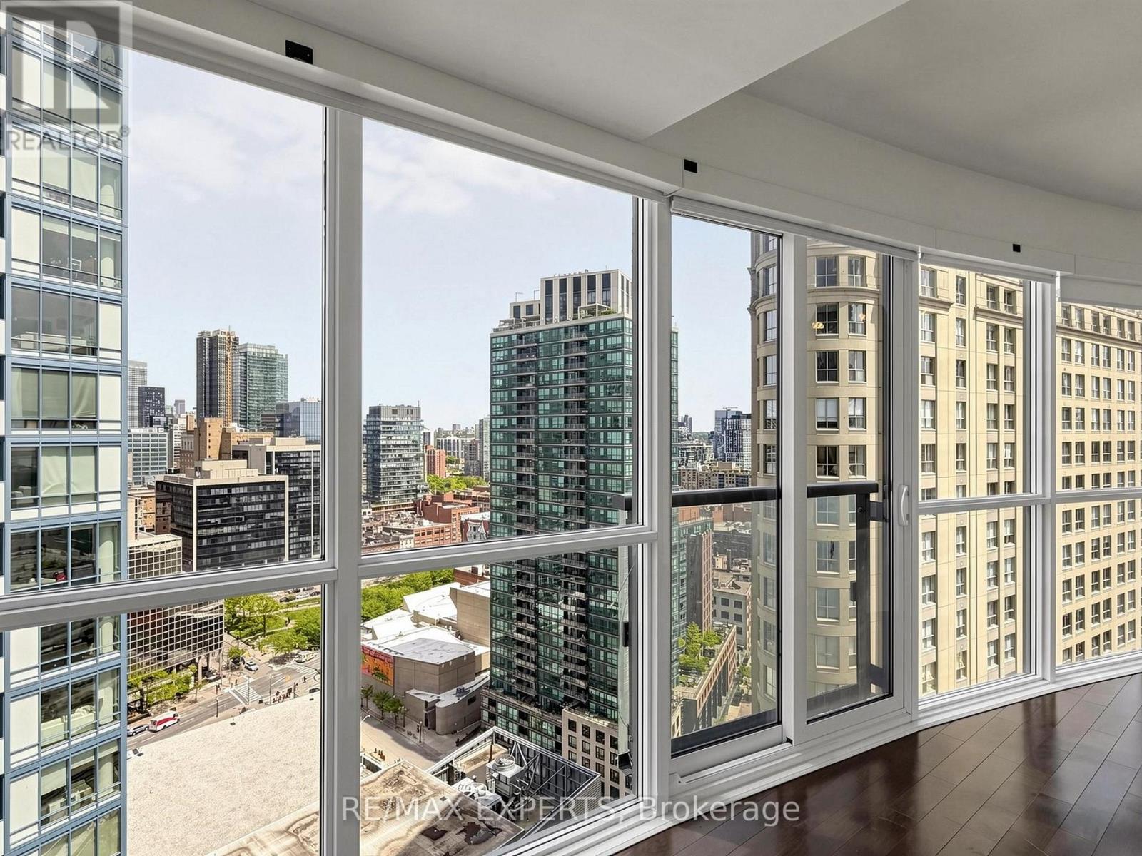 2305 - 1 The Esplanade Drive, Toronto, Ontario  M5E 0A8 - Photo 14 - C13738256