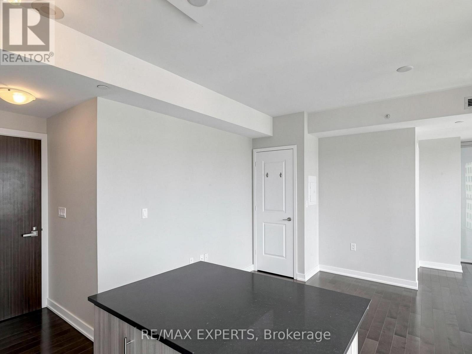 2305 - 1 The Esplanade Drive, Toronto, Ontario  M5E 0A8 - Photo 19 - C13738256