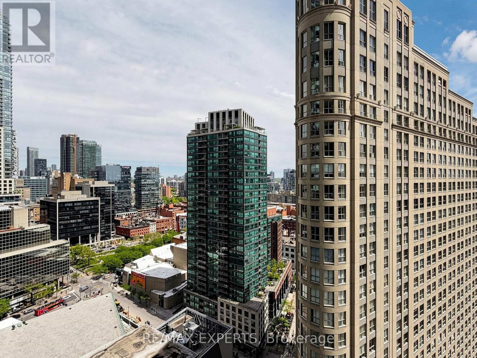 2305 - 1 The Esplanade Drive, Toronto, Ontario  M5E 0A8 - Photo 25 - C13738256