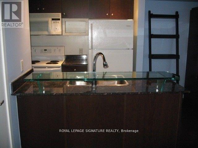 1601 - 8 York Street, Toronto, Ontario  M5J 2Y2 - Photo 4 - C13738266
