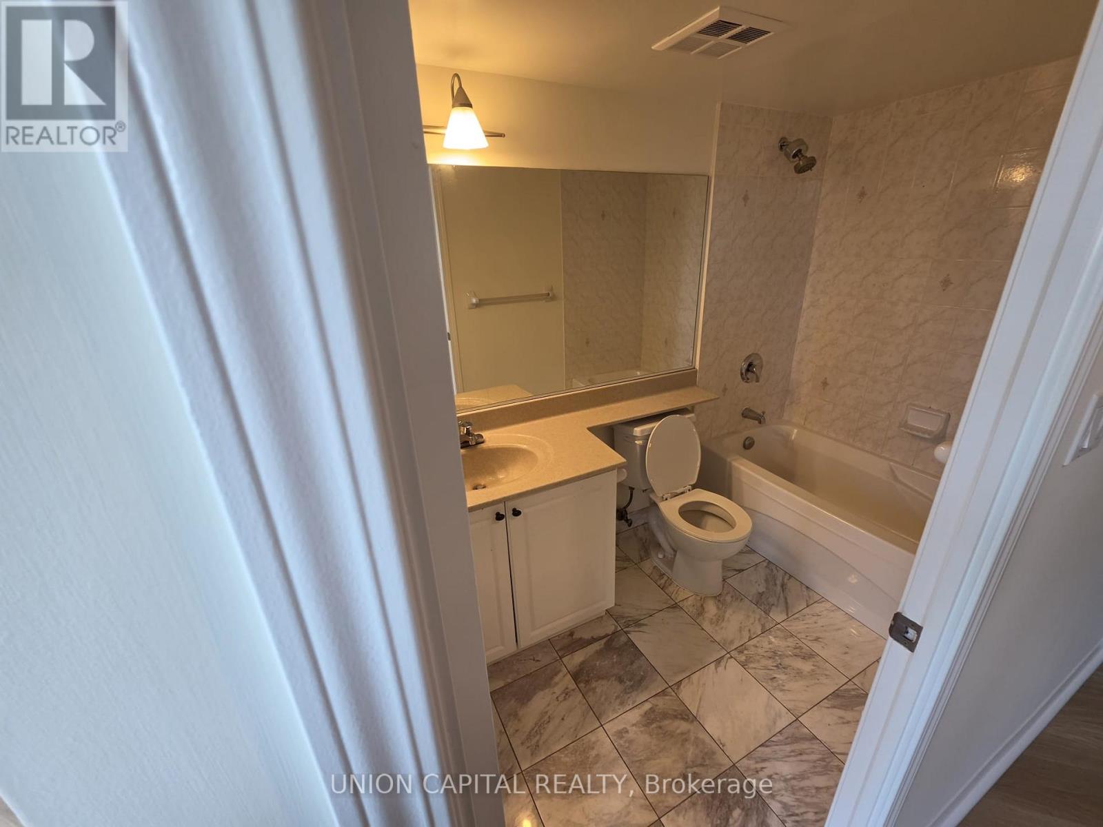 302 - 228 Queens Quay W, Toronto, Ontario  M5J 2X1 - Photo 14 - C13738274
