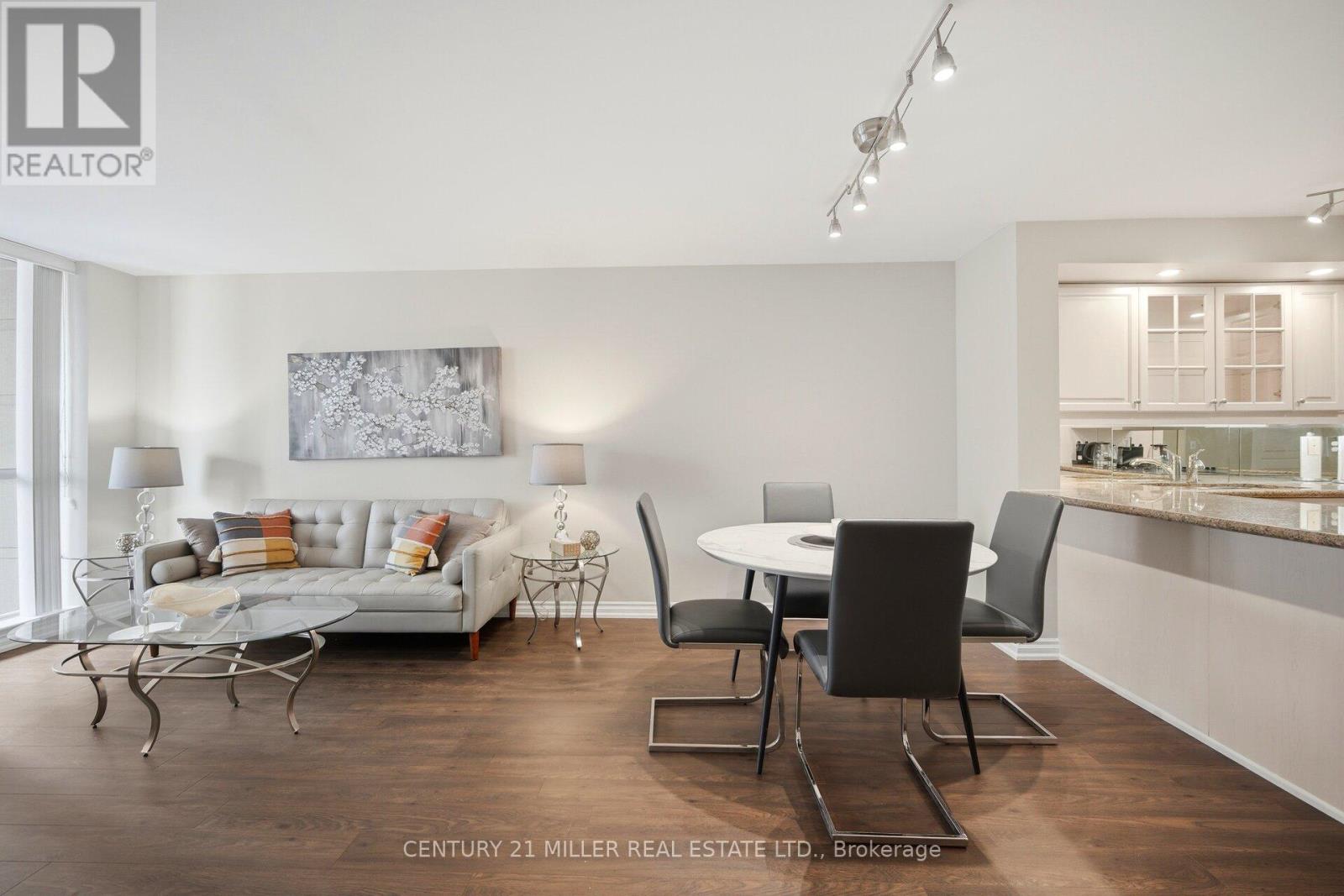 -12 - 140 Simcoe Road, Toronto, Ontario  M5H 4E9 - Photo 12 - C13738330