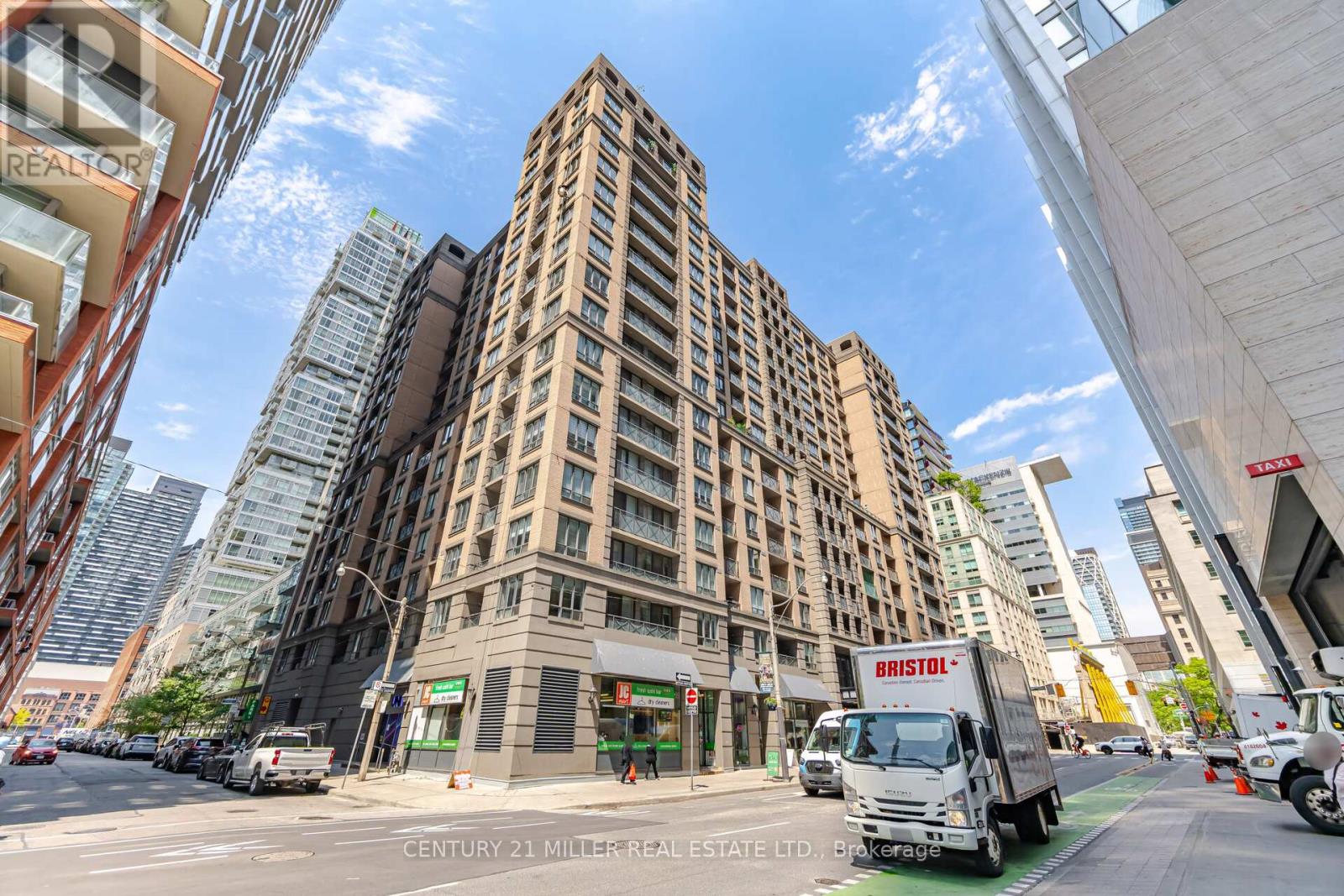 -12 - 140 Simcoe Road, Toronto, Ontario  M5H 4E9 - Photo 38 - C13738330