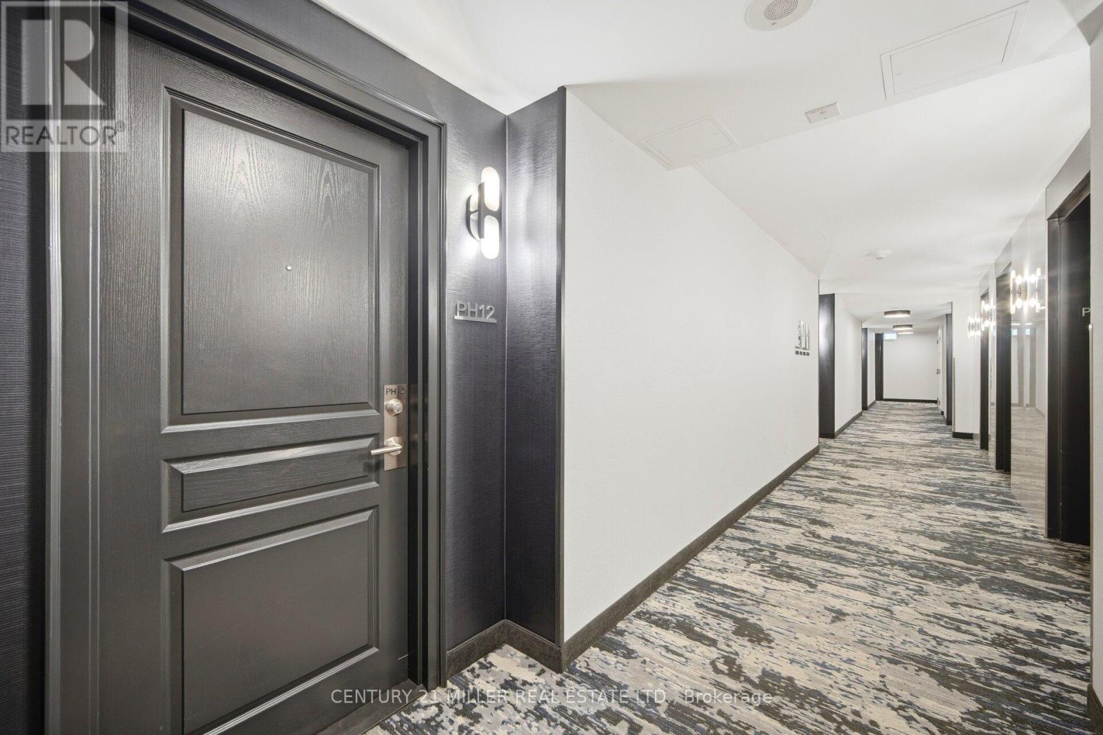 -12 - 140 Simcoe Road, Toronto, Ontario  M5H 4E9 - Photo 4 - C13738330
