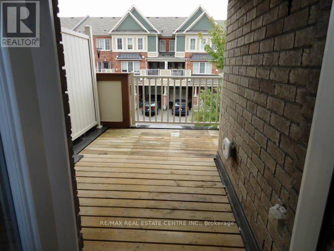 1084 Silk Street, Pickering, Ontario  L1X 0E8 - Photo 12 - E13738172