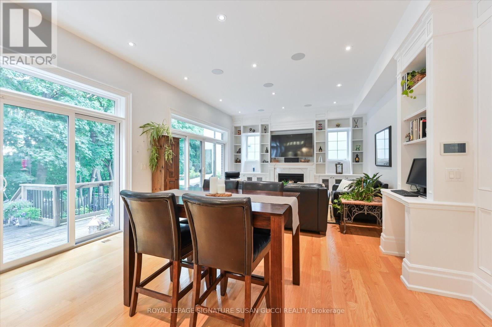 49 Ferris Road, Toronto, Ontario  M4B 1G2 - Photo 14 - E13738276