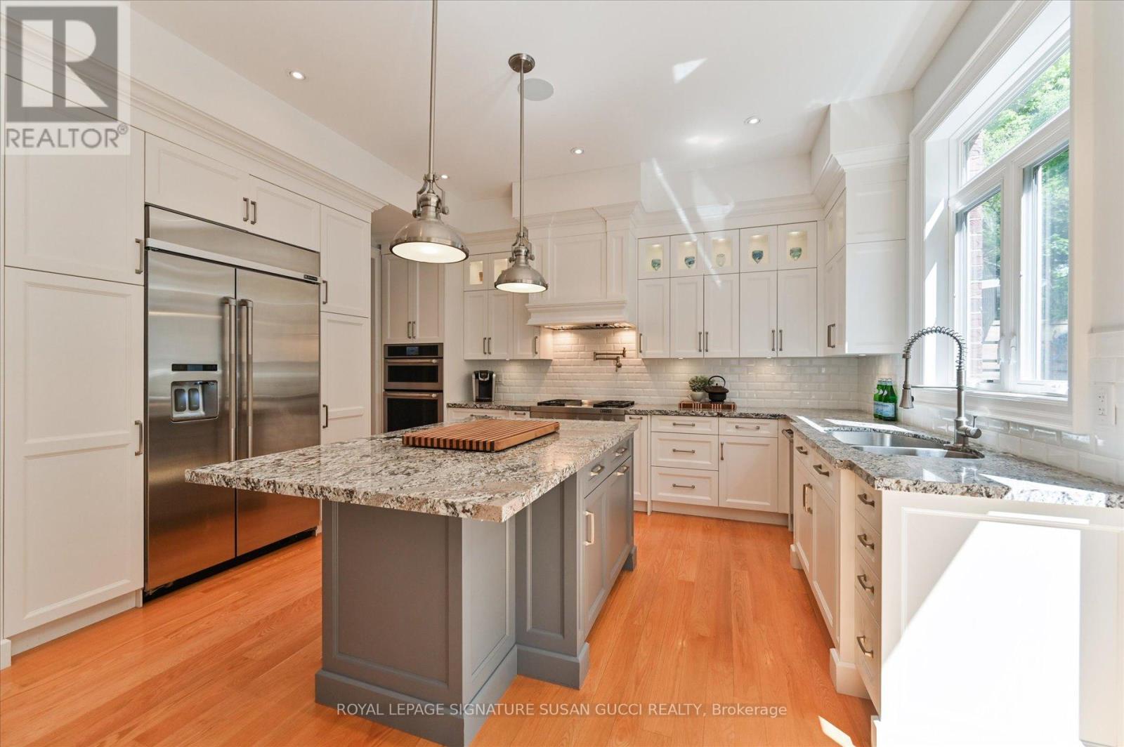 49 Ferris Road, Toronto, Ontario  M4B 1G2 - Photo 16 - E13738276