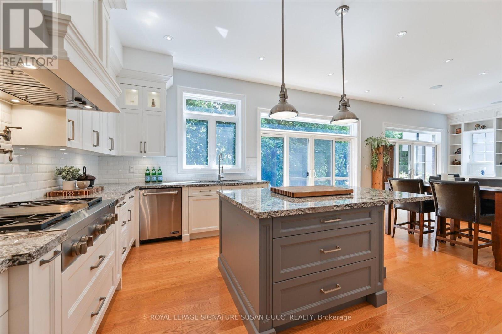 49 Ferris Road, Toronto, Ontario  M4B 1G2 - Photo 19 - E13738276