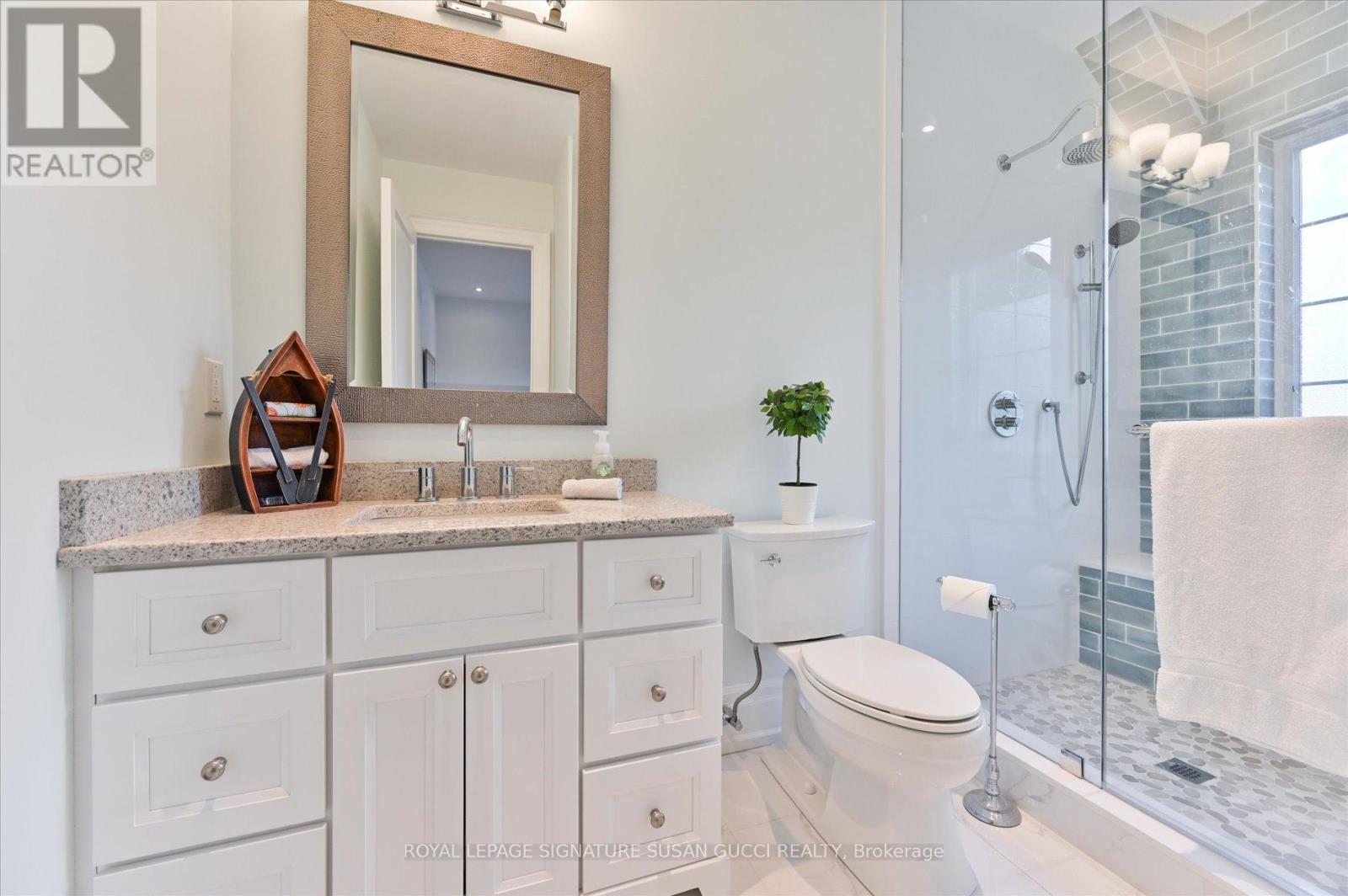49 Ferris Road, Toronto, Ontario  M4B 1G2 - Photo 31 - E13738276
