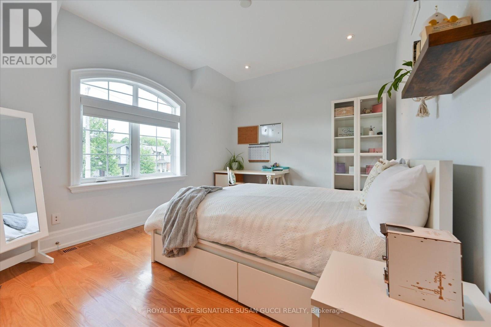 49 Ferris Road, Toronto, Ontario  M4B 1G2 - Photo 32 - E13738276