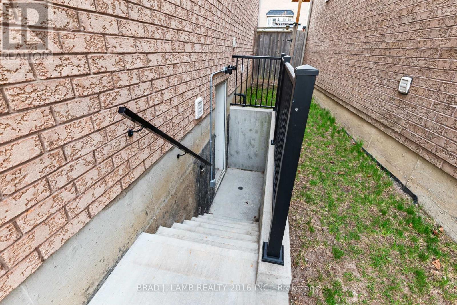 Basement - 3 Hearson Street, Ajax, Ontario  L1Z 0E2 - Photo 5 - E13738314