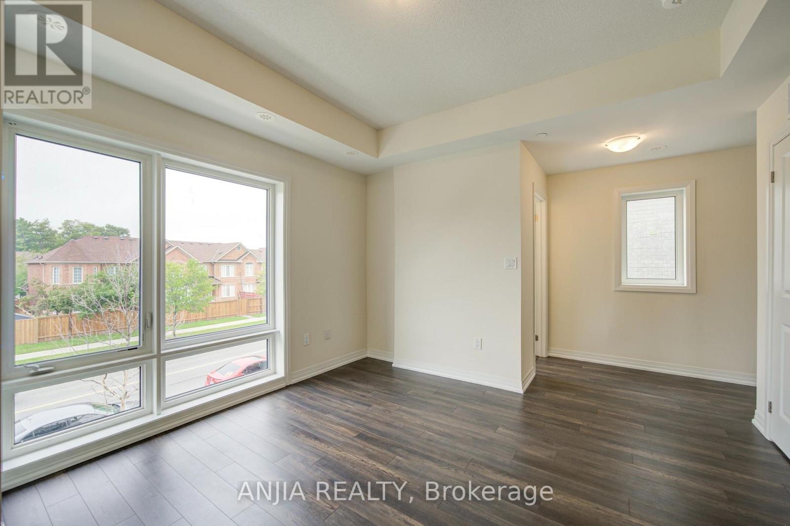 21 - 235 Mclevin Avenue, Toronto, Ontario  M1B 0E8 - Photo 10 - E13738348