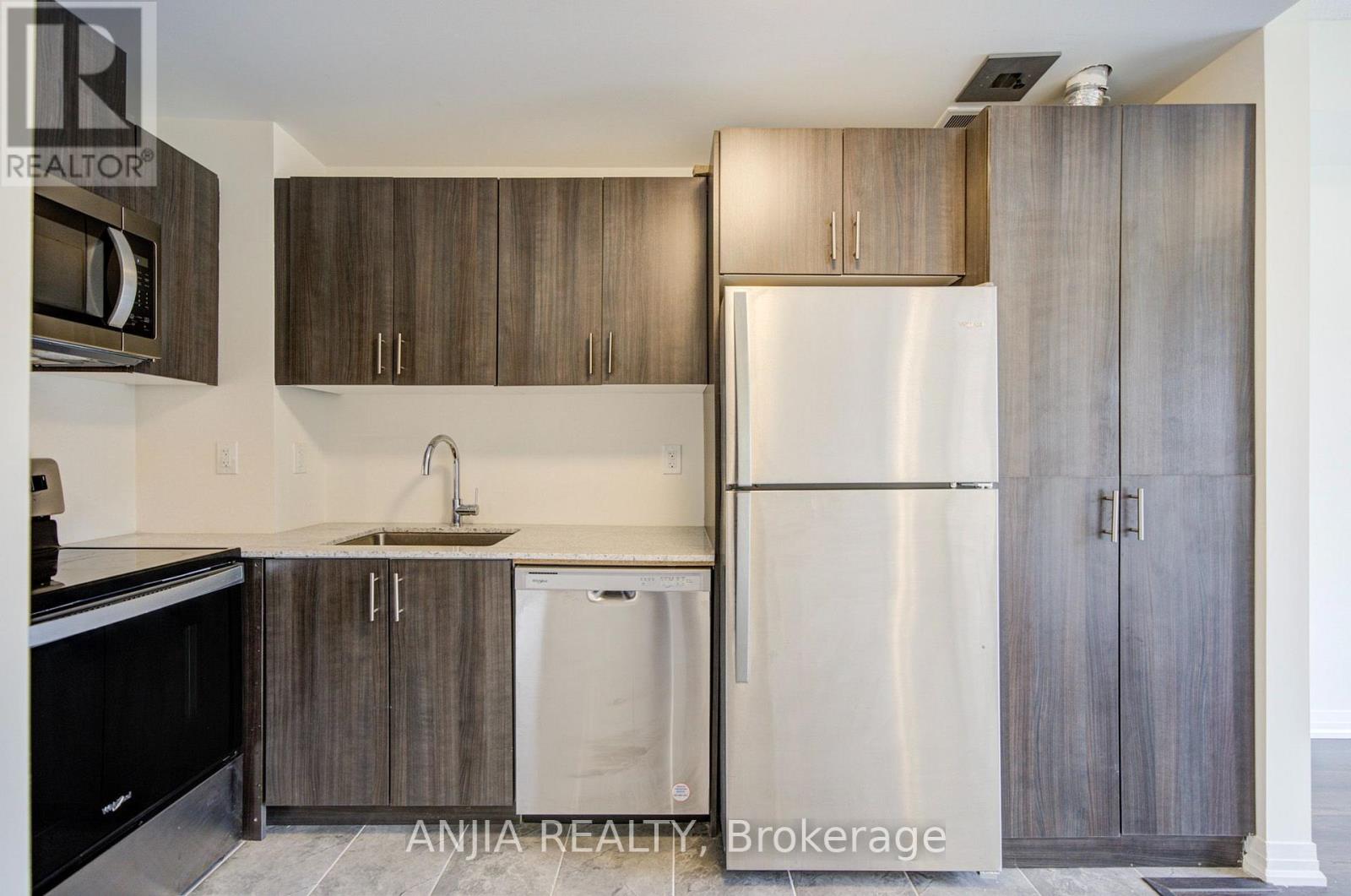 21 - 235 Mclevin Avenue, Toronto, Ontario  M1B 0E8 - Photo 7 - E13738348