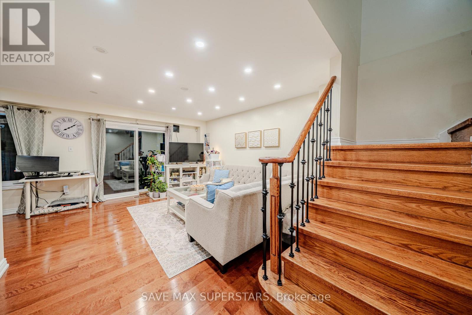 1679 Portland Court, Pickering, Ontario  L1V 5L5 - Photo 10 - E13738354