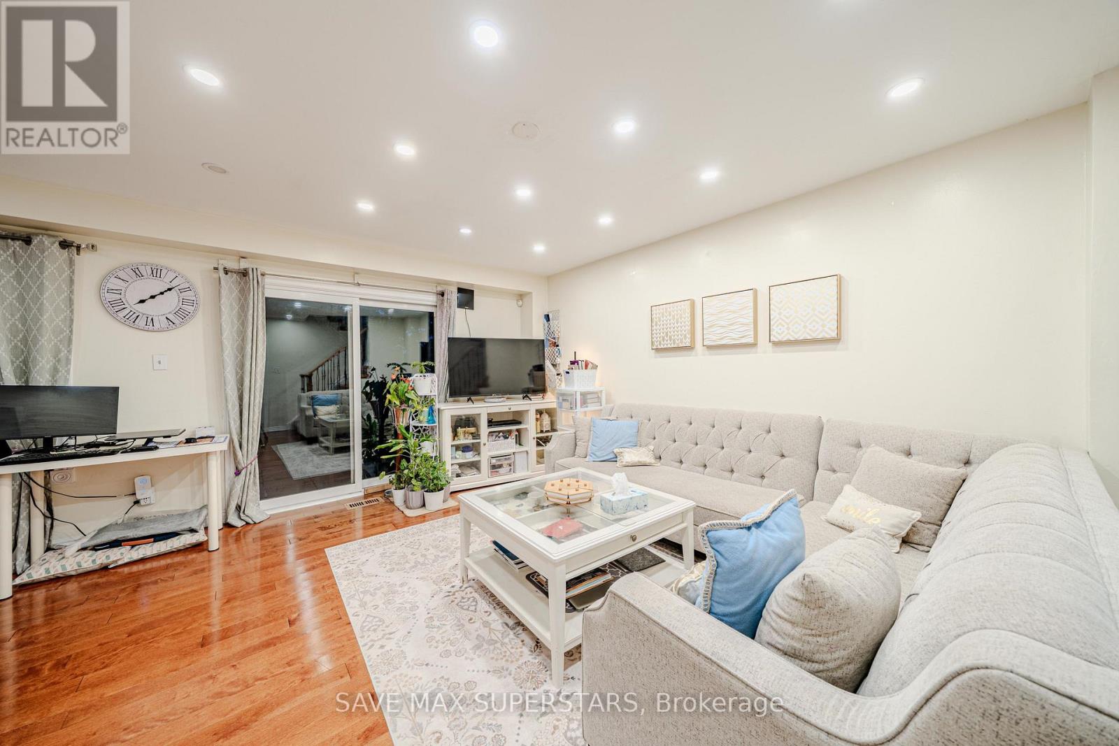 1679 Portland Court, Pickering, Ontario  L1V 5L5 - Photo 11 - E13738354