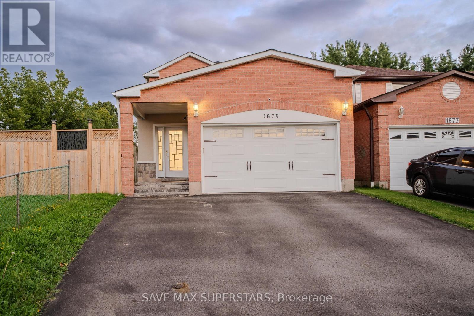 1679 Portland Court, Pickering, Ontario  L1V 5L5 - Photo 4 - E13738354