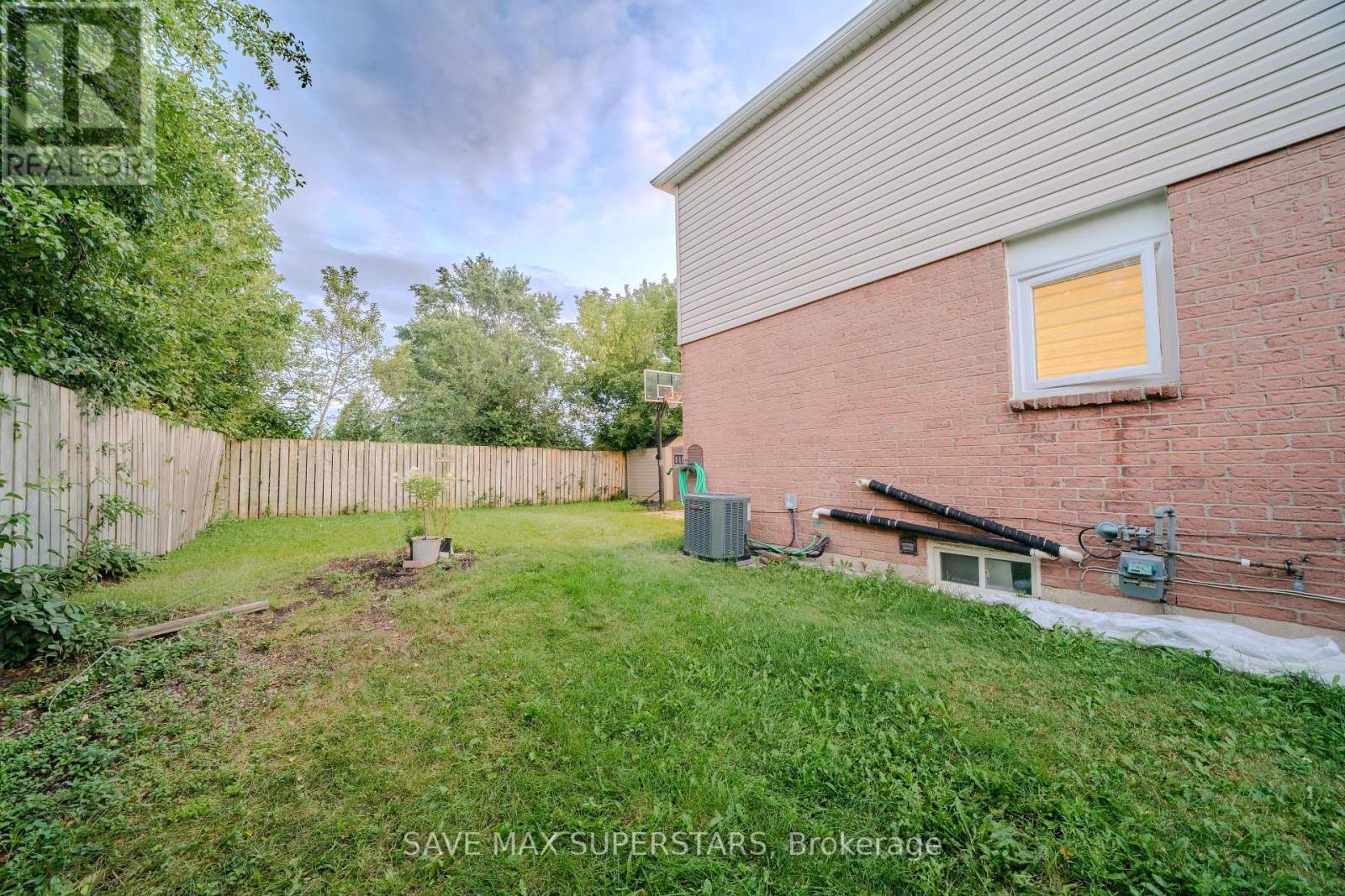1679 Portland Court, Pickering, Ontario  L1V 5L5 - Photo 42 - E13738354