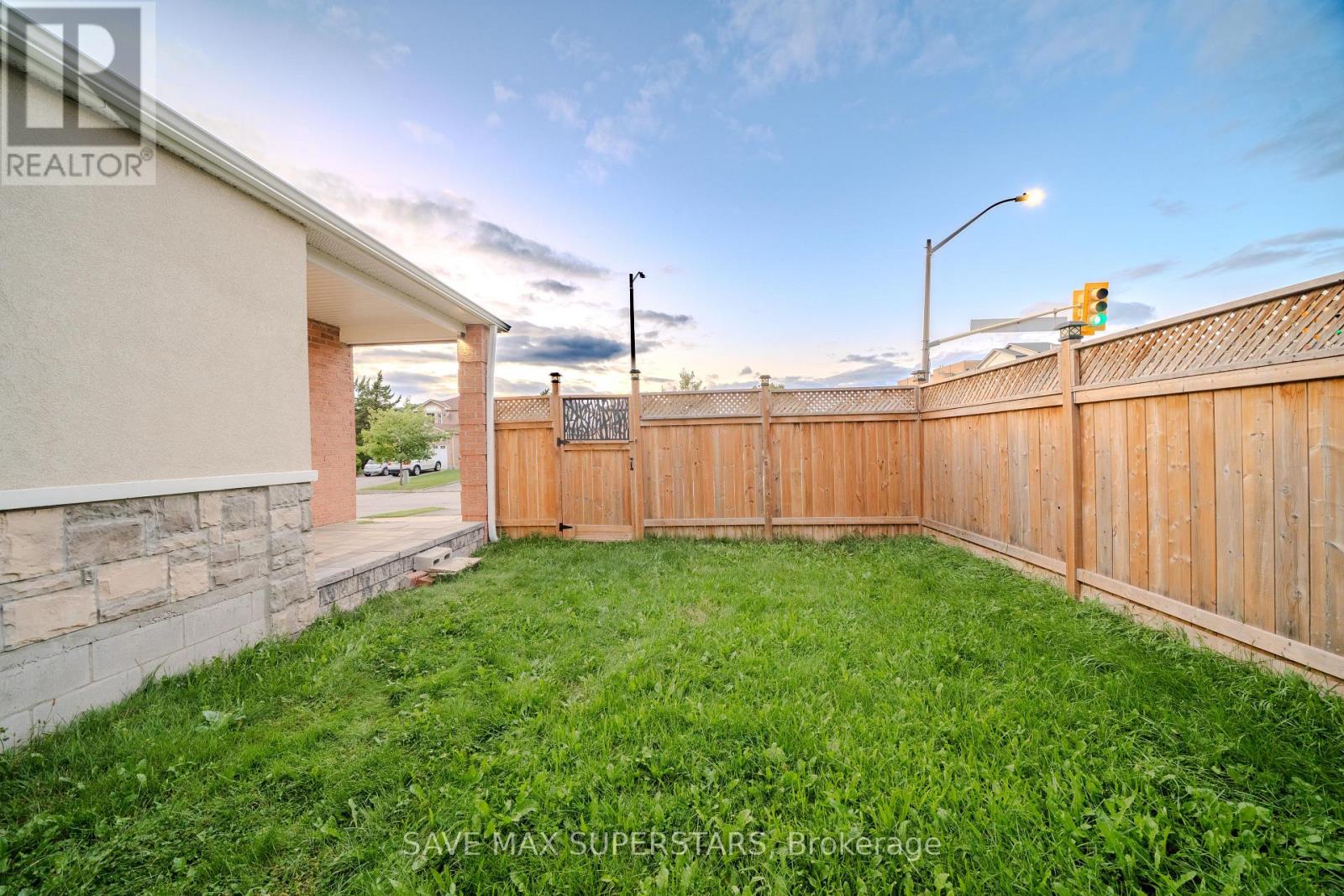 1679 Portland Court, Pickering, Ontario  L1V 5L5 - Photo 45 - E13738354