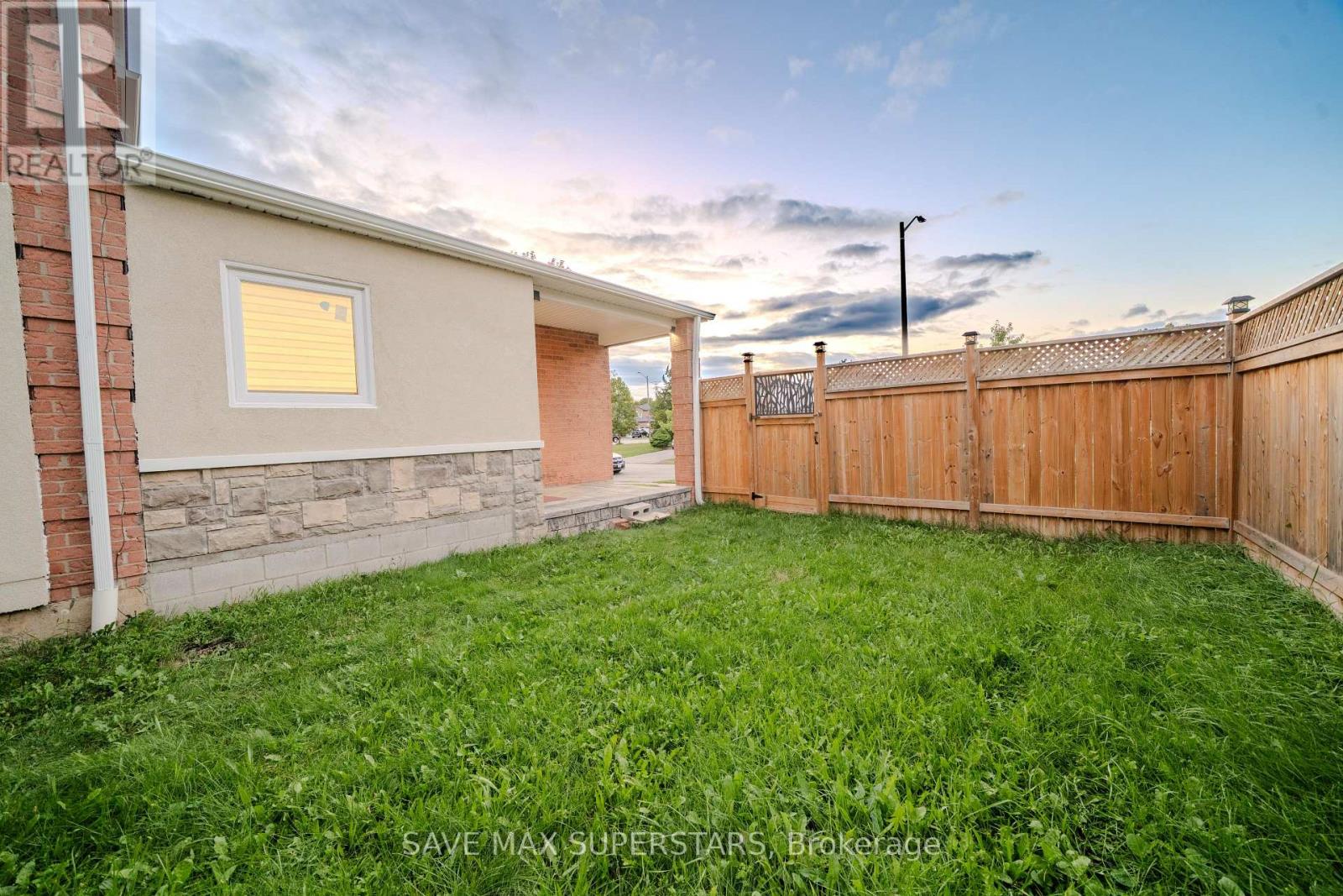 1679 Portland Court, Pickering, Ontario  L1V 5L5 - Photo 46 - E13738354