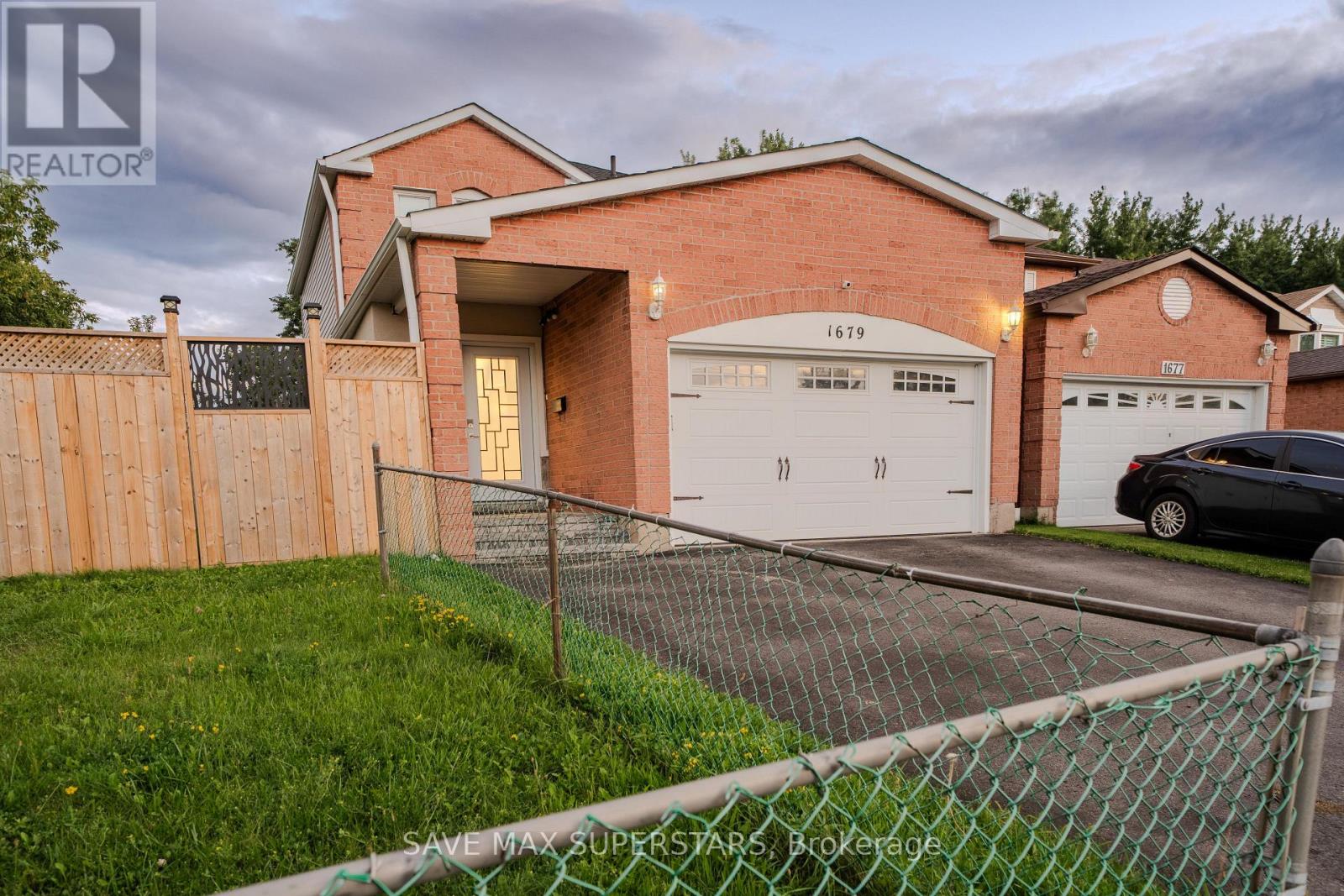 1679 Portland Court, Pickering, Ontario  L1V 5L5 - Photo 5 - E13738354