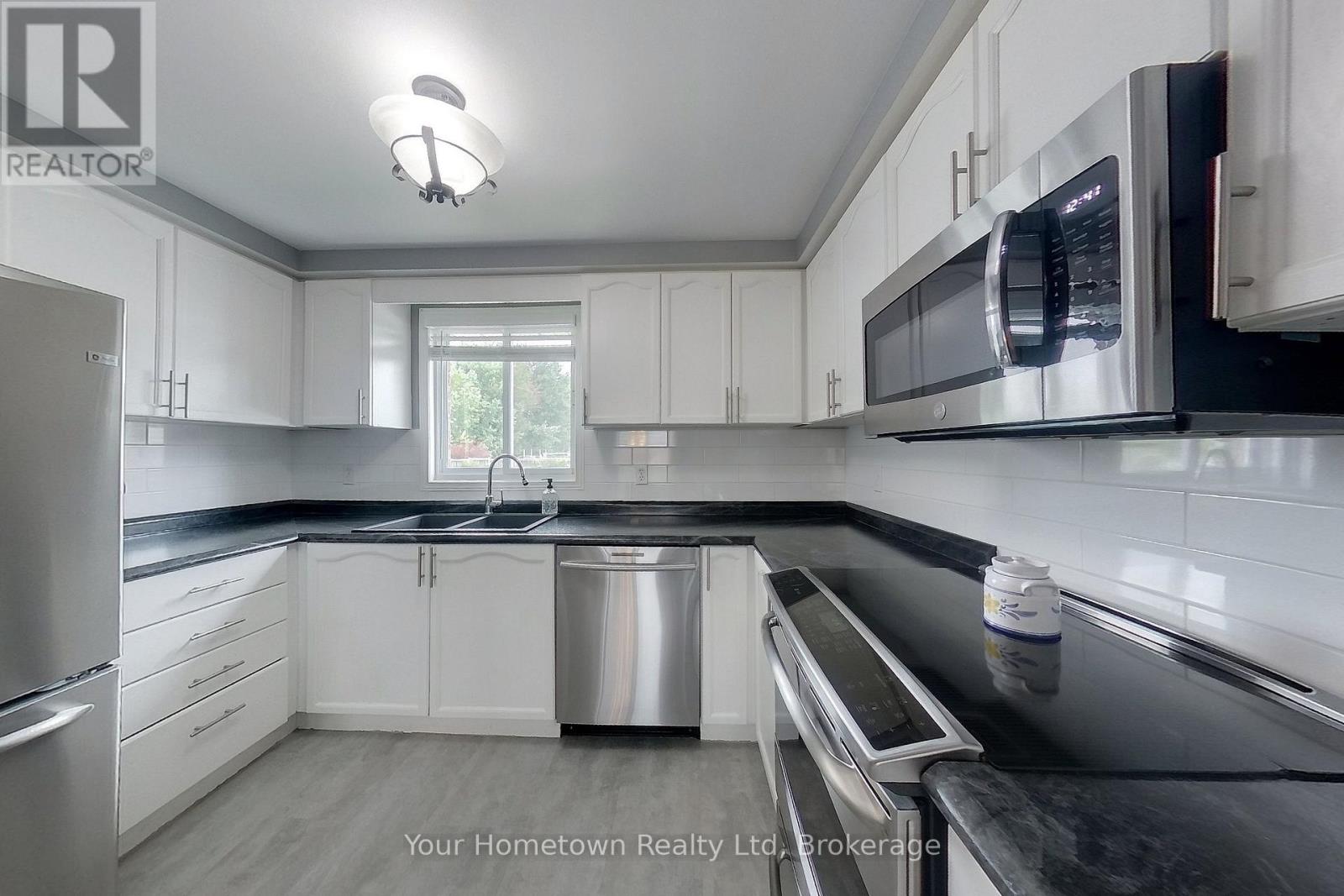 428 Flannery Drive, Centre Wellington, Ontario  N1M 3P4 - Photo 10 - X13738190