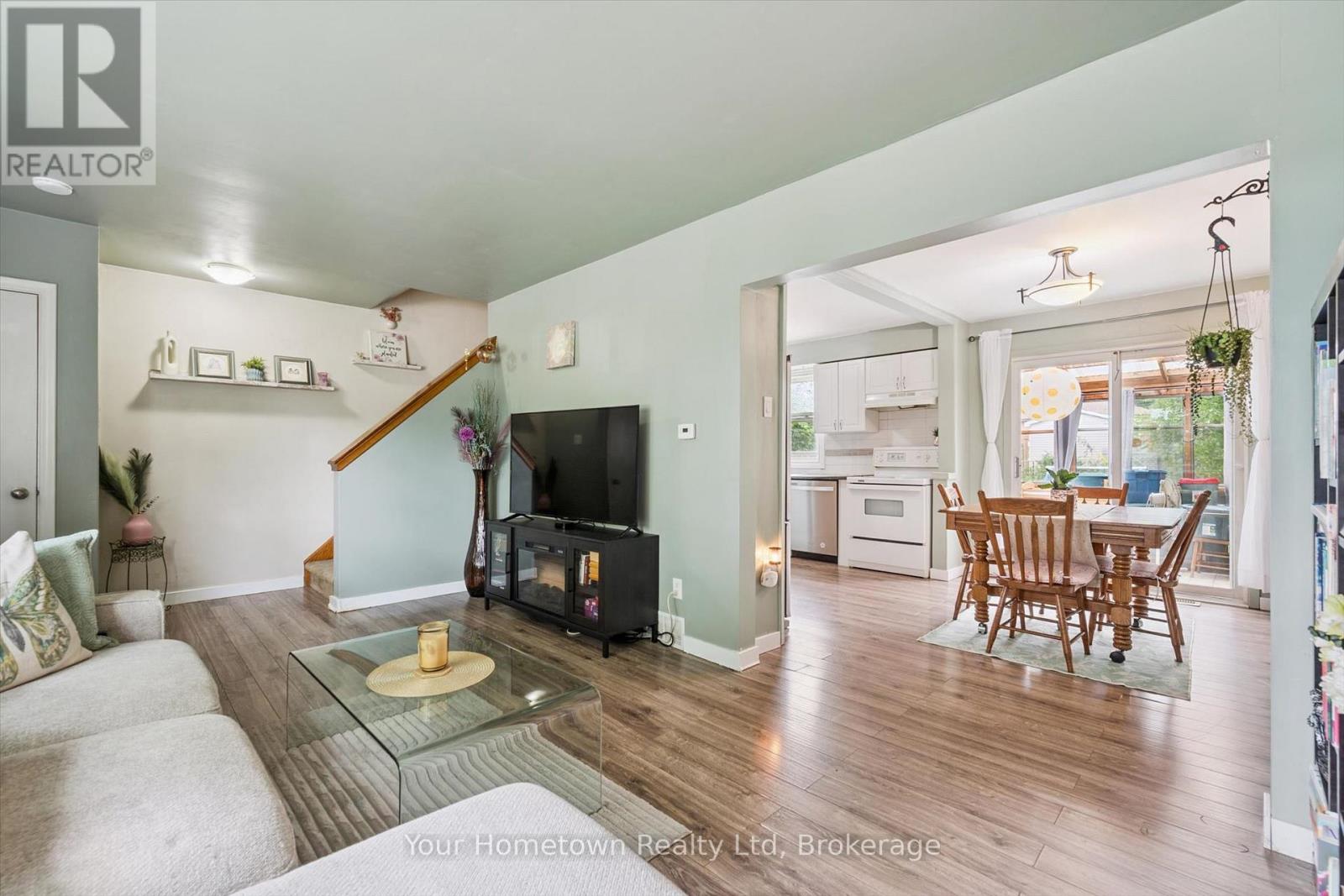 497 St Patrick Street E, Centre Wellington, Ontario  N1M 1N1 - Photo 6 - X13738278
